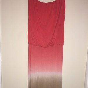 Sleeveless maxi dress